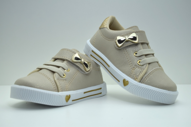 Produto tenis-lacinhos-dourados-